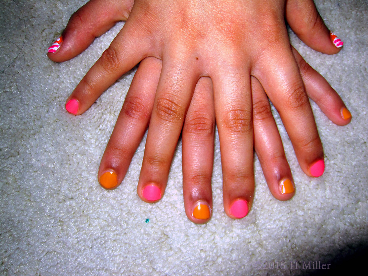 Pretty Orange And Pink Manicure For Kids.