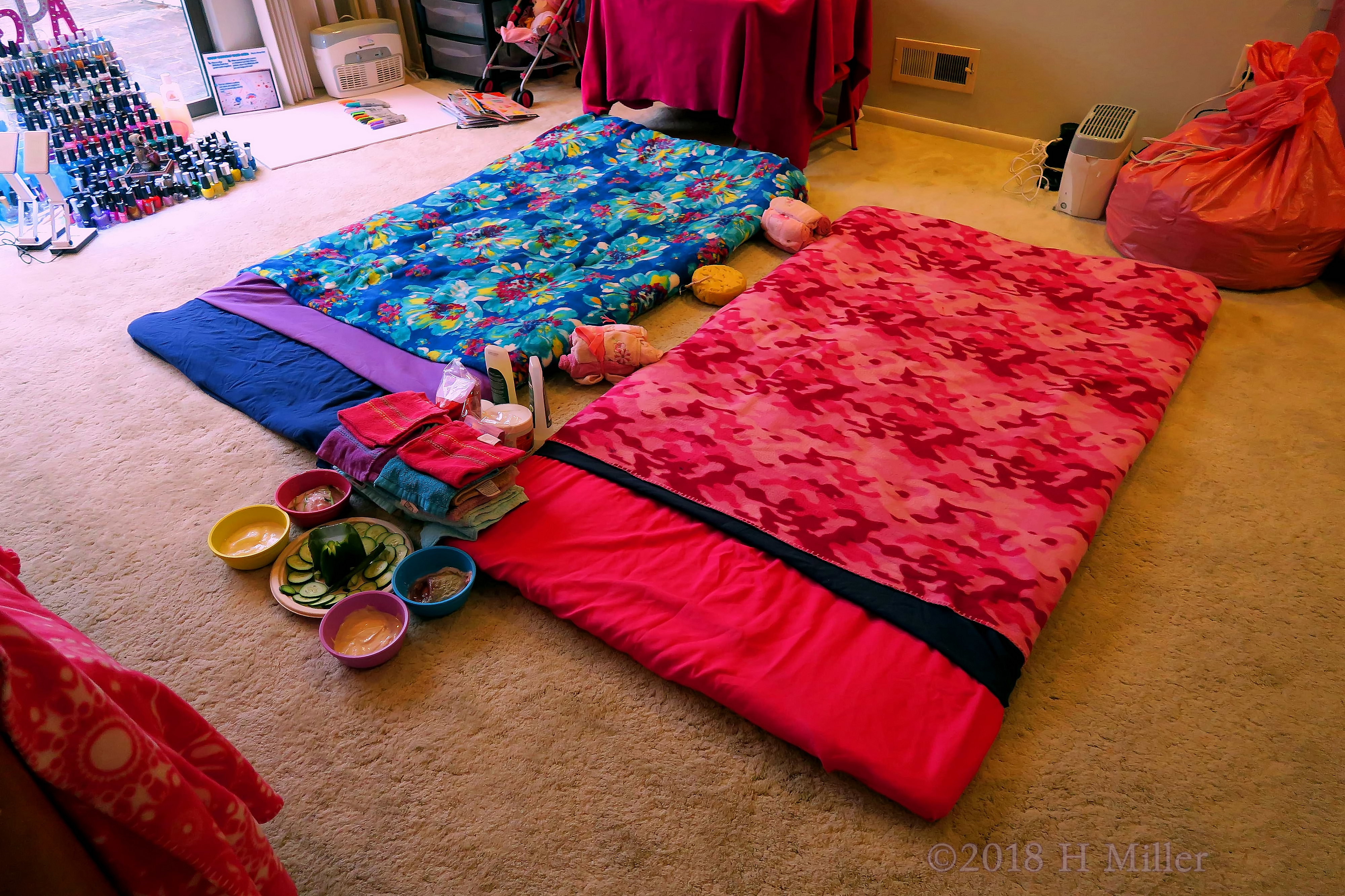 Cream, Cukes, Aloe With Facial Mats And Towels, All Set For The Facials For Girls! Cream, Cukes, Aloe With Facial Mats And Towels, All Set For The Facials For Girls!