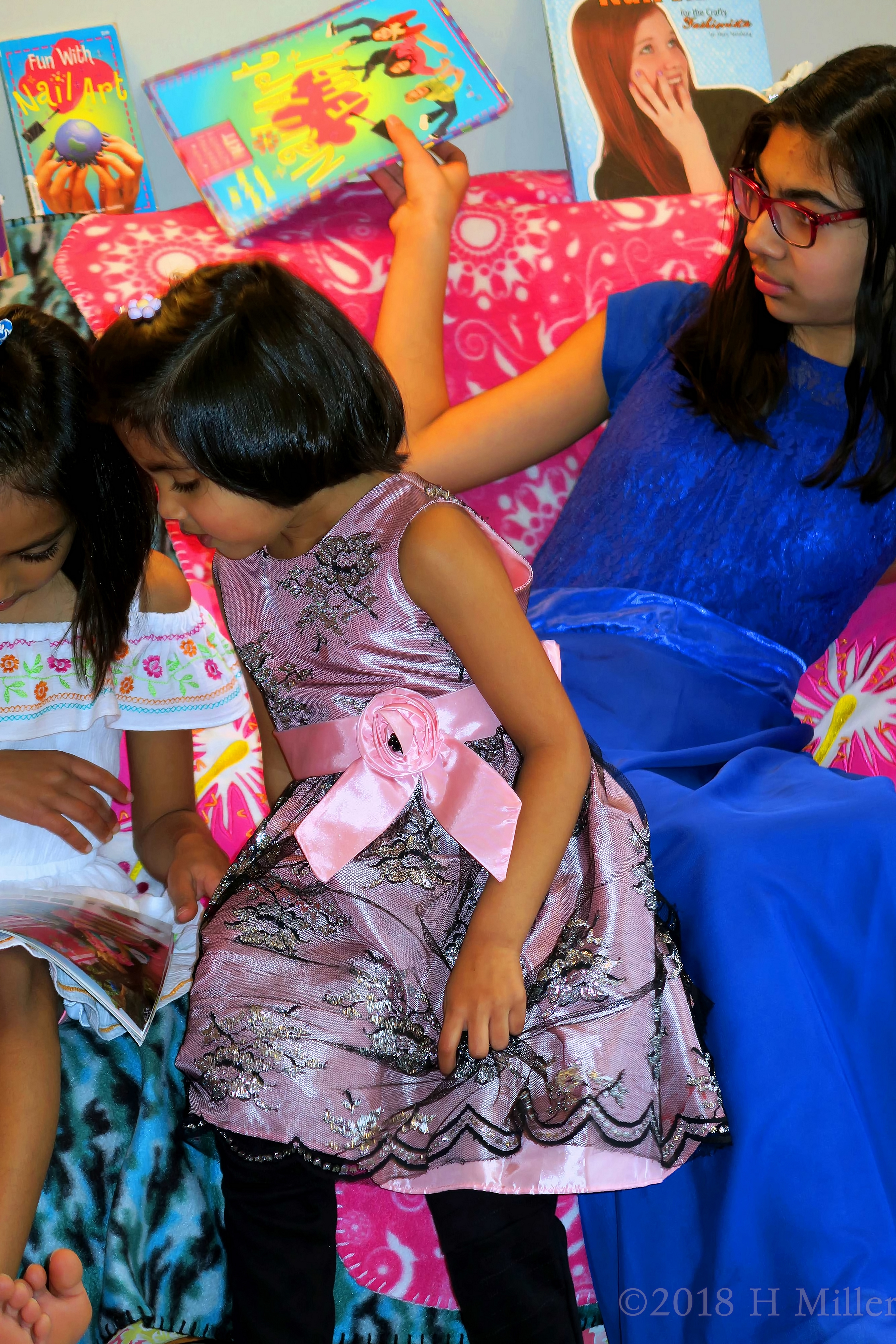 Two Little Girl Selects For The Best Hairstyle! 