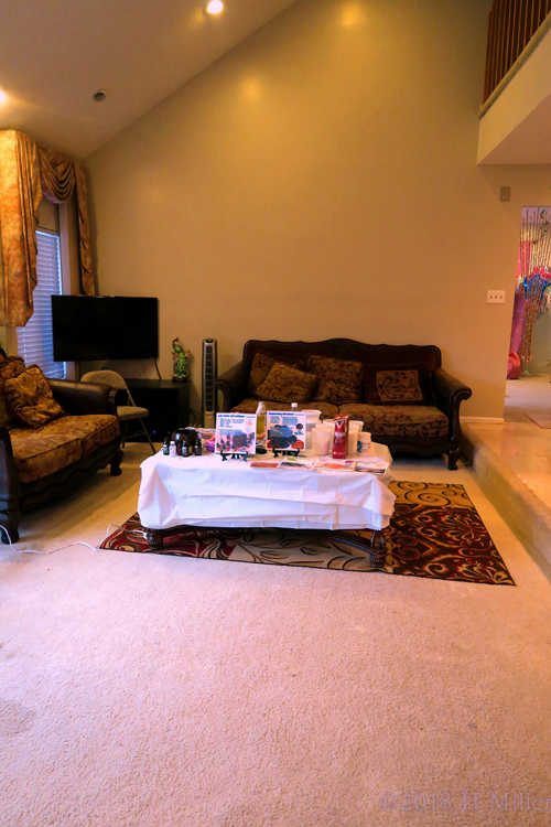 A Kids Craft Table Setup For A Grand Spa Birthday Party! A Kids Craft Table Setup For A Grand Spa Birthday Party!