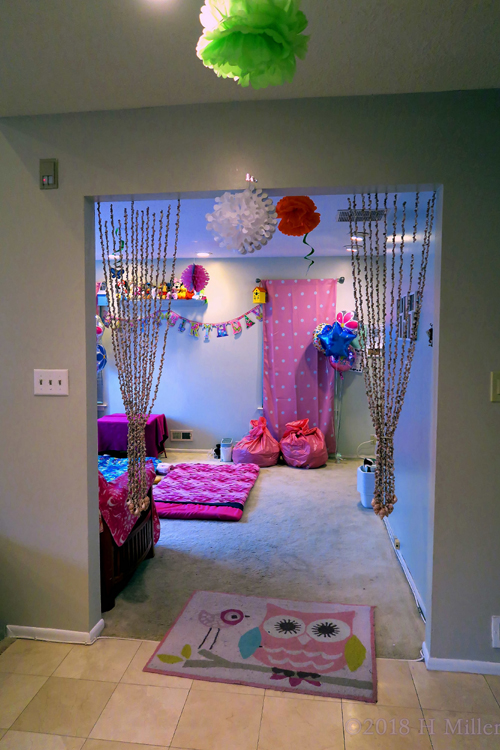 Awesome Gateway To The Kids Spa Party Room!