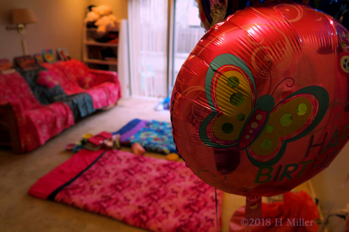 Portrait View Of The Spa Party Area! Portrait View Of The Spa Party Area!