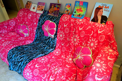 The Spa Couch Covered With Spa Throws With Nail Art Books On Top! The Spa Couch Covered With Spa Throws With Nail Art Books On Top!