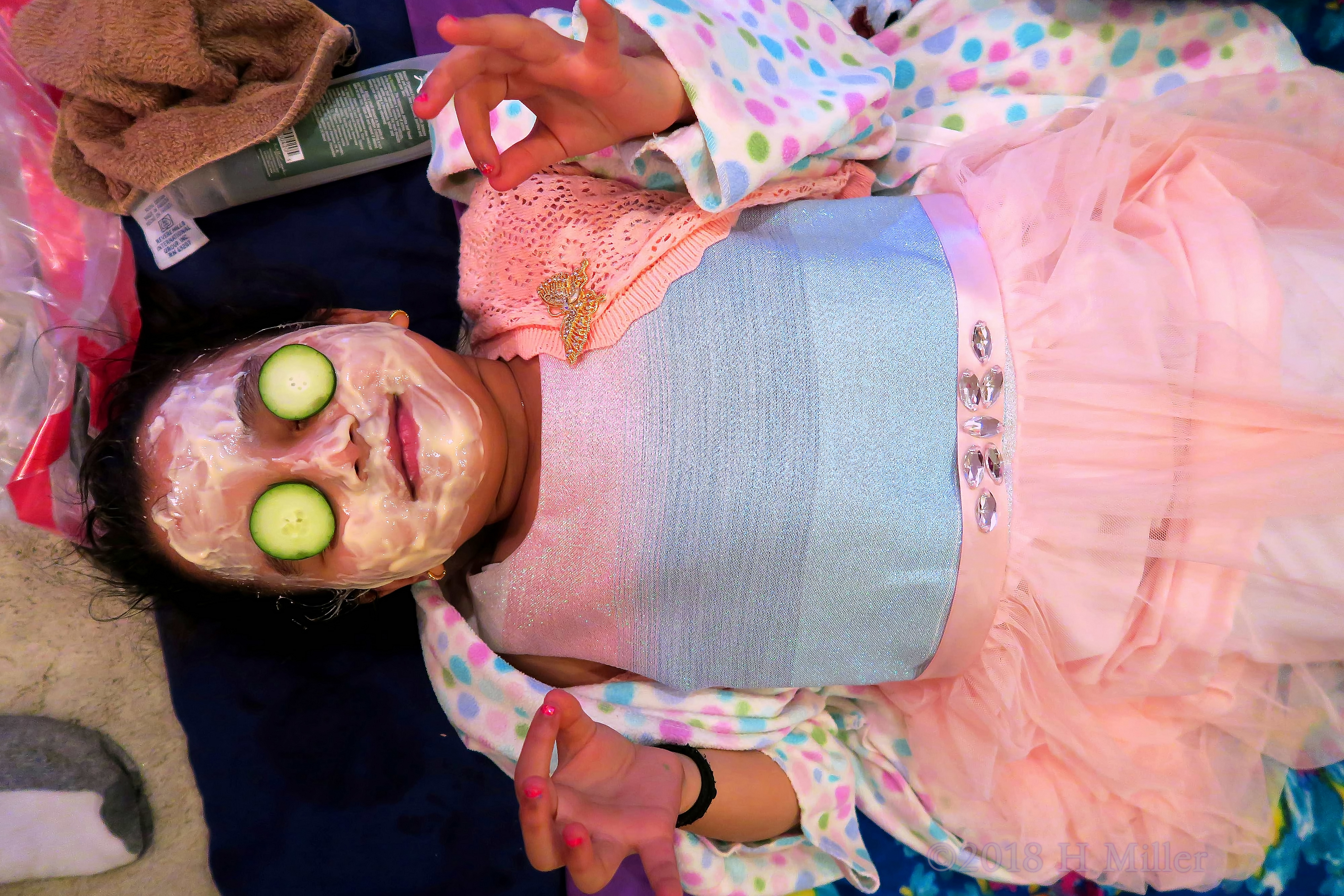 Peacefully Enjoying The Refreshing Girls Facial Activity. Peacefully Enjoying The Refreshing Girls Facial Activity.