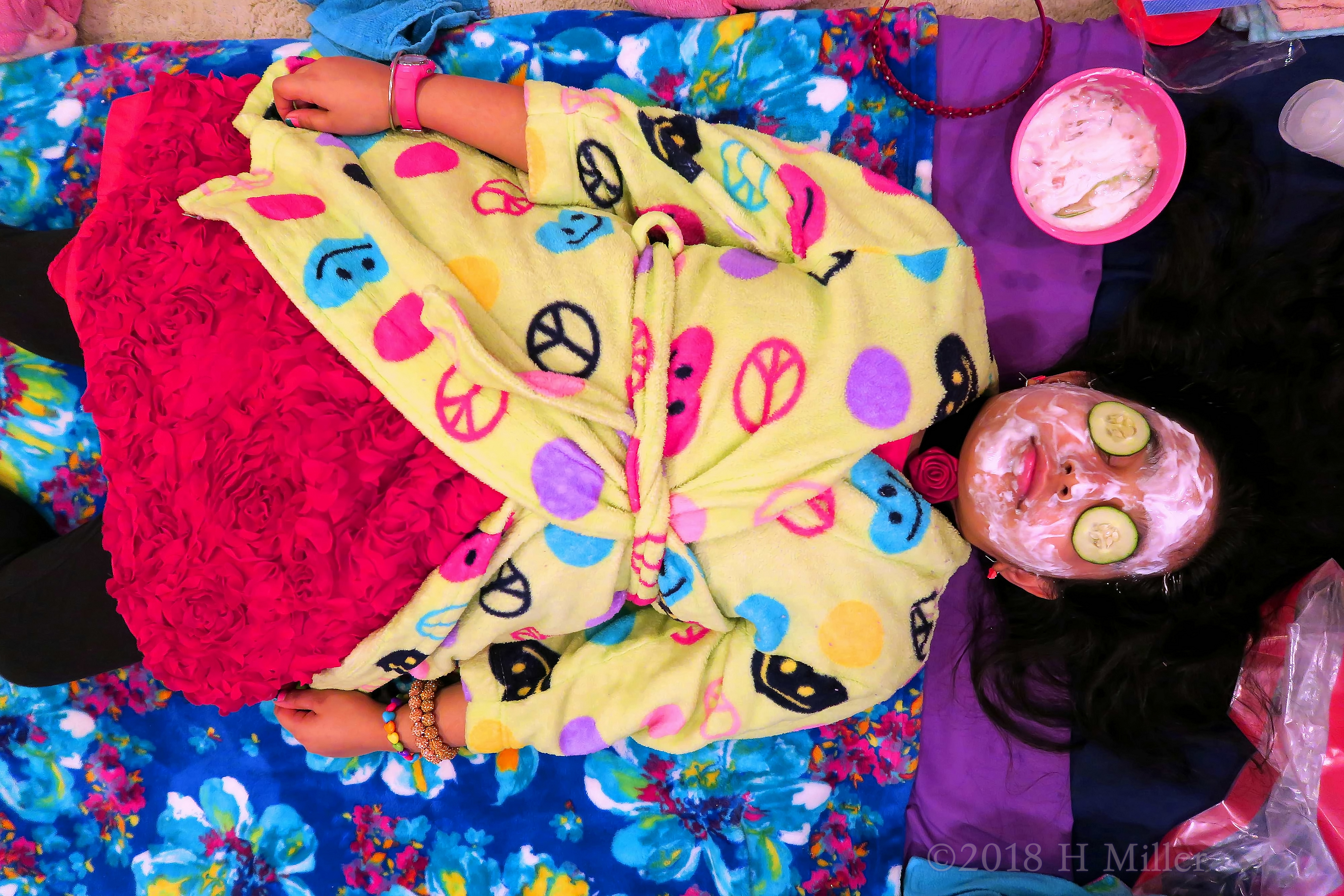 Relaxing Time During Her Refreshing Facial For Girls. Relaxing Time During Her Refreshing Facial For Girls.