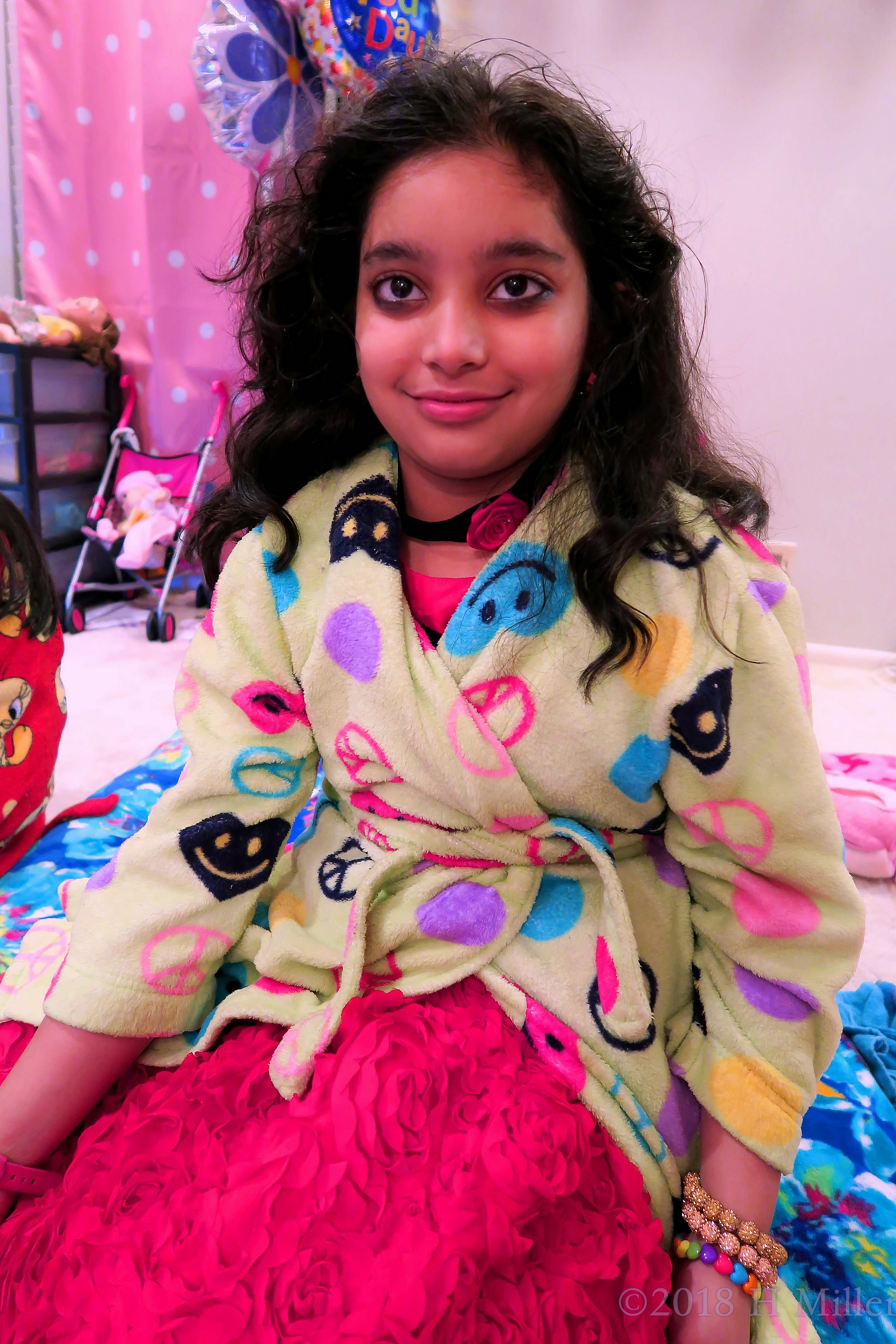 With A Cool Spa Robe On, She Enjoys The Spa Party After Her Refreshing And Relaxing Kids Facial. With A Cool Spa Robe On, She Enjoys The Spa Party After Her Refreshing And Relaxing Kids Facial.