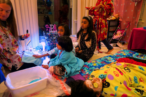 Facials, Manis And Pedis For Kids Are So Much Fun! Facials, Manis And Pedis For Kids Are So Much Fun!