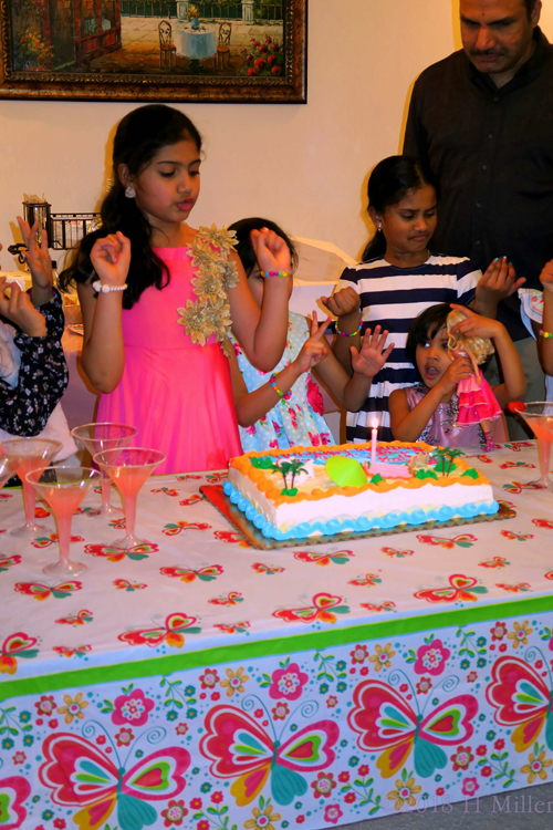 Kids Enjoying Darshini's Spa Birthday Party.