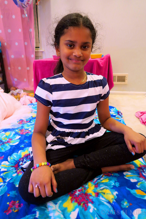 She Smiles And Looks Happy After Her Kids Facial! She Smiles And Looks Happy After Her Kids Facial!