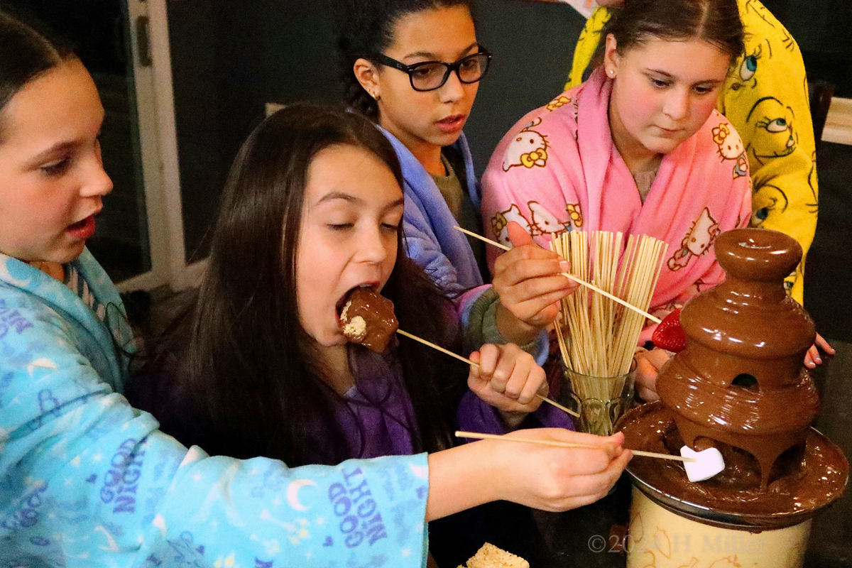 Spa Party For Girls Desiree's 12th Birthday 