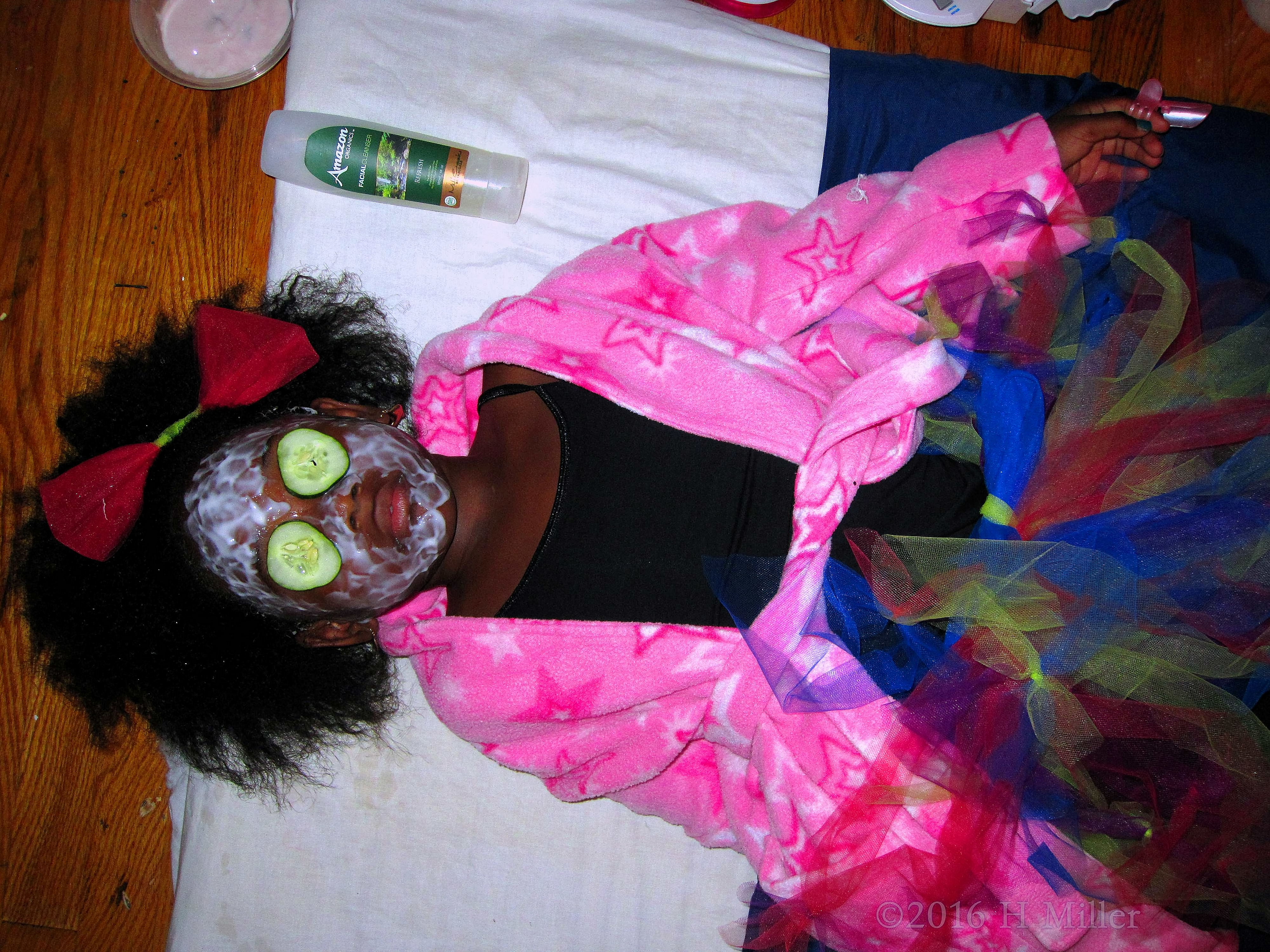 She's Relaxed In Her Homemade Vanilla Yogurt Face Mask. She's Relaxed In Her Homemade Vanilla Yogurt Face Mask.