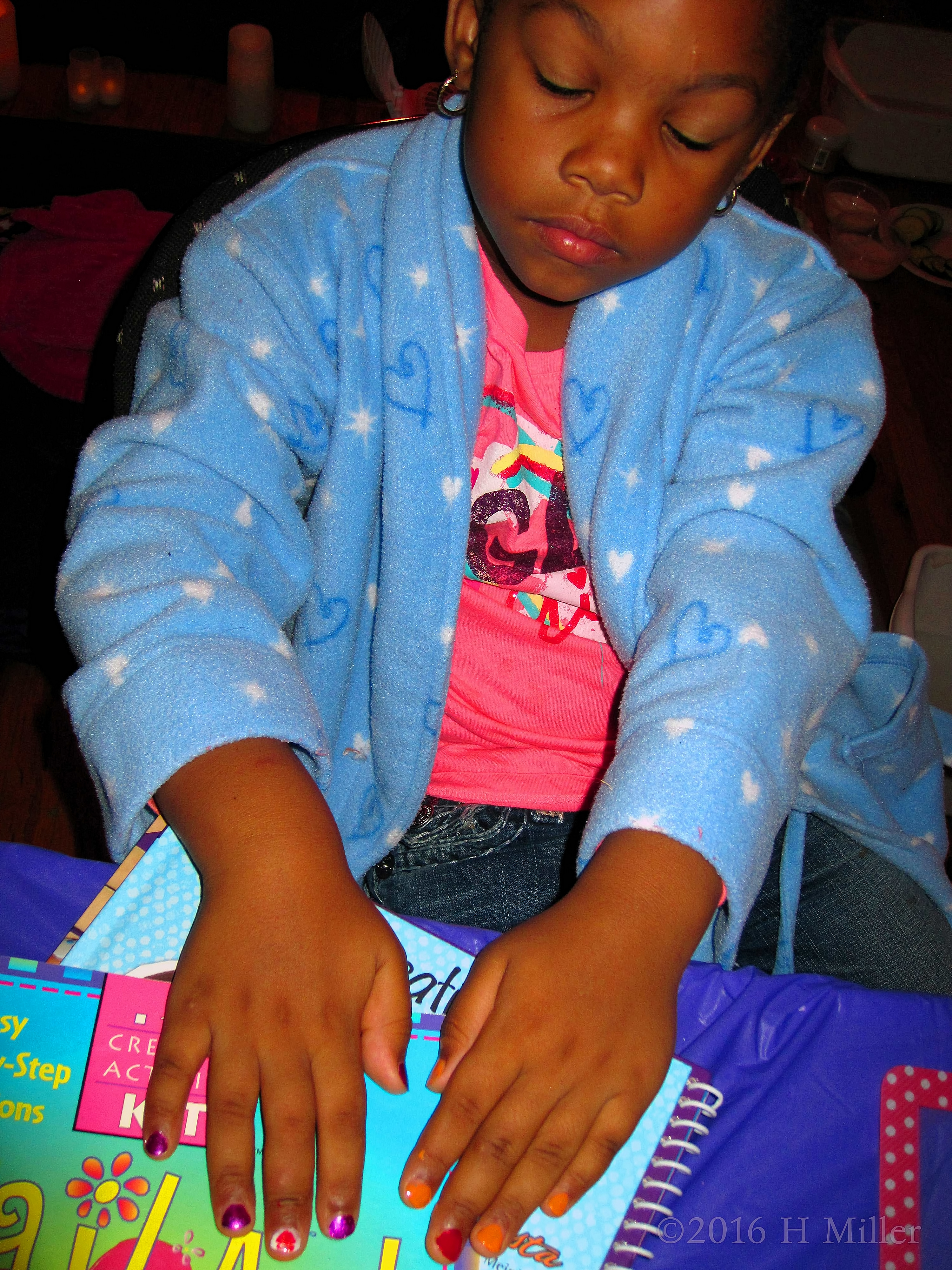 She Loves Her New Cute Mini Mani She Loves Her New Cute Mini Mani