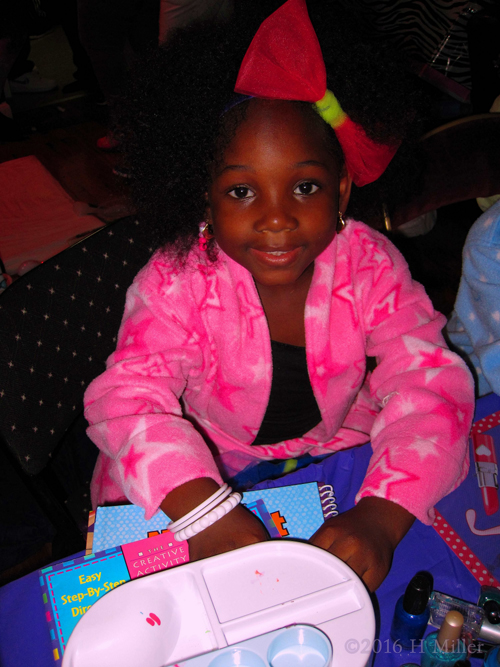 Having A Great Time During Home Kids Spa Mini Manis! Having A Great Time During Home Kids Spa Mini Manis!