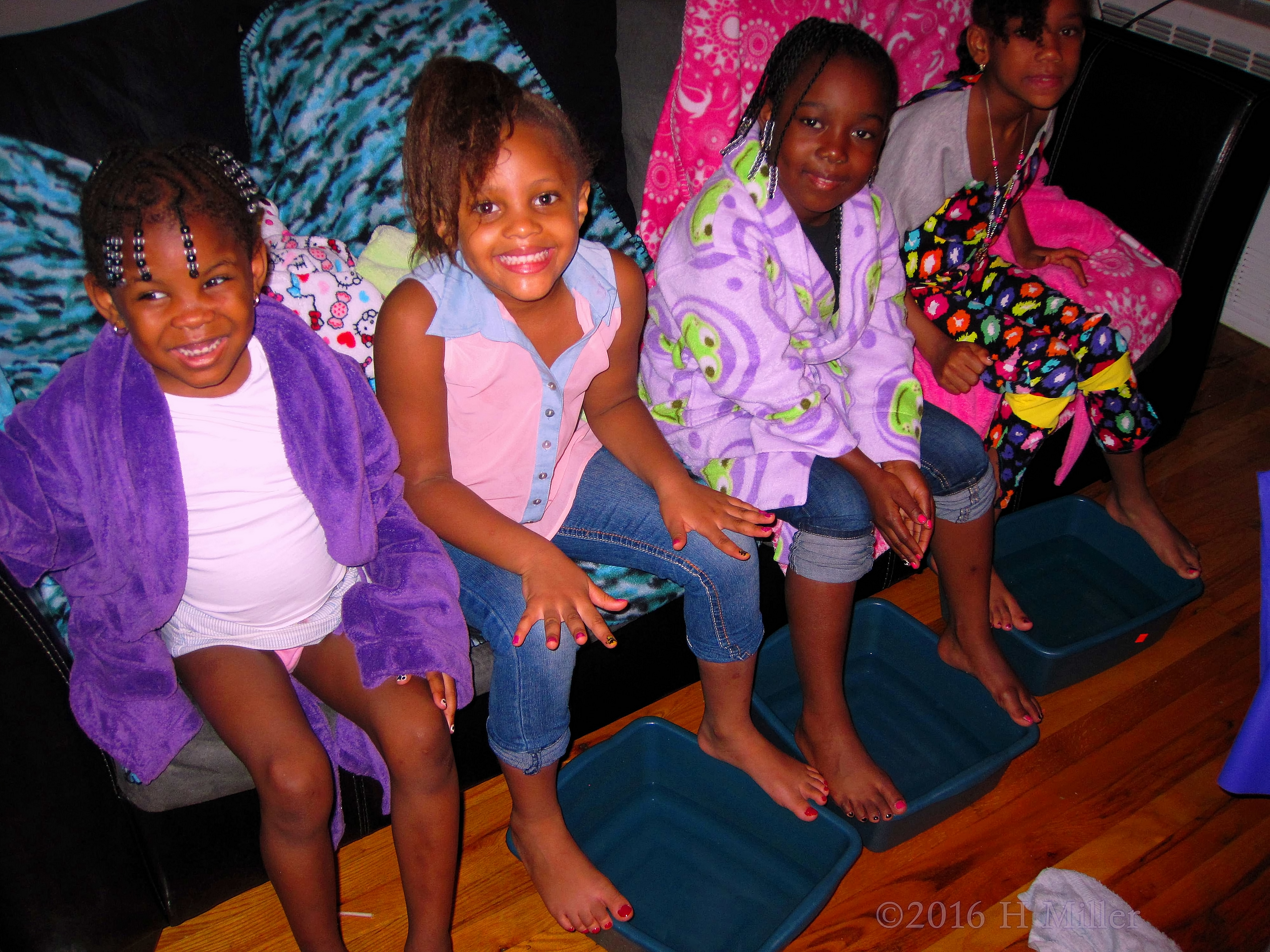 Pedicures Are So Much Fun With Friends! Pedicures Are So Much Fun With Friends!
