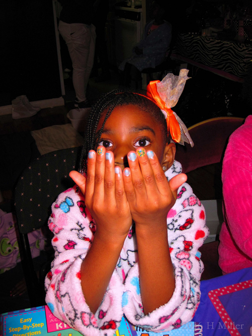 She Loves Her Cute Home Kids Spa Mini Mani! She Loves Her Cute Home Kids Spa Mini Mani!