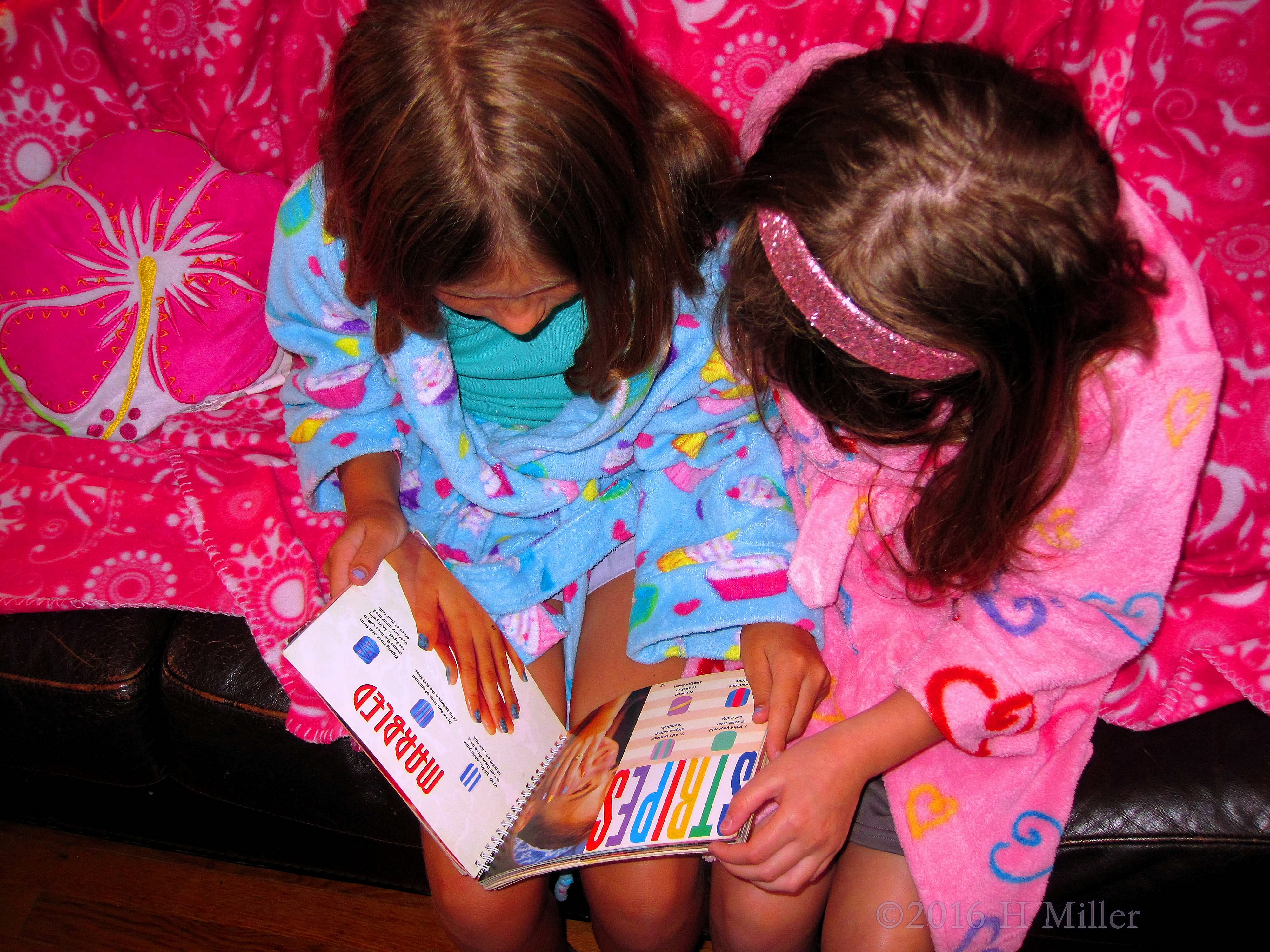 Checking Out Nail Art Ideas Checking Out Nail Art Ideas