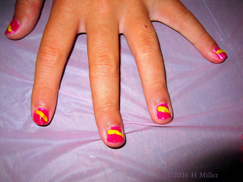 Cute Pink And Yellow Mini Mani