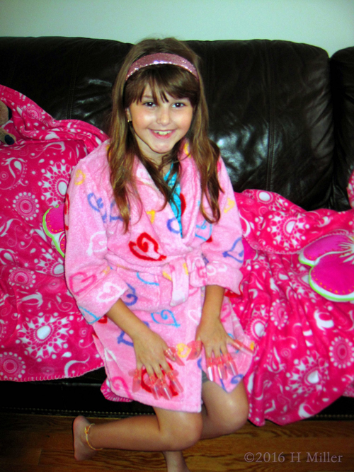 She's Loving The Kids Party She's Loving The Kids Party