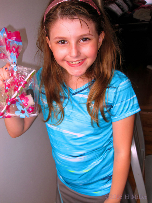 She's Happy With Her Spa Goodie Bag She's Happy With Her Spa Goodie Bag