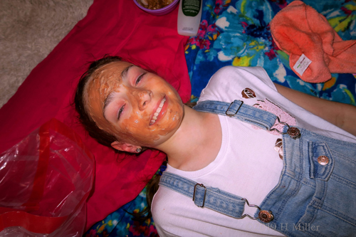 Eli's Spa Party For Girls At Home In June 2019 Gallery 2 Eli's Spa Party For Girls At Home In June 2019 Gallery 2