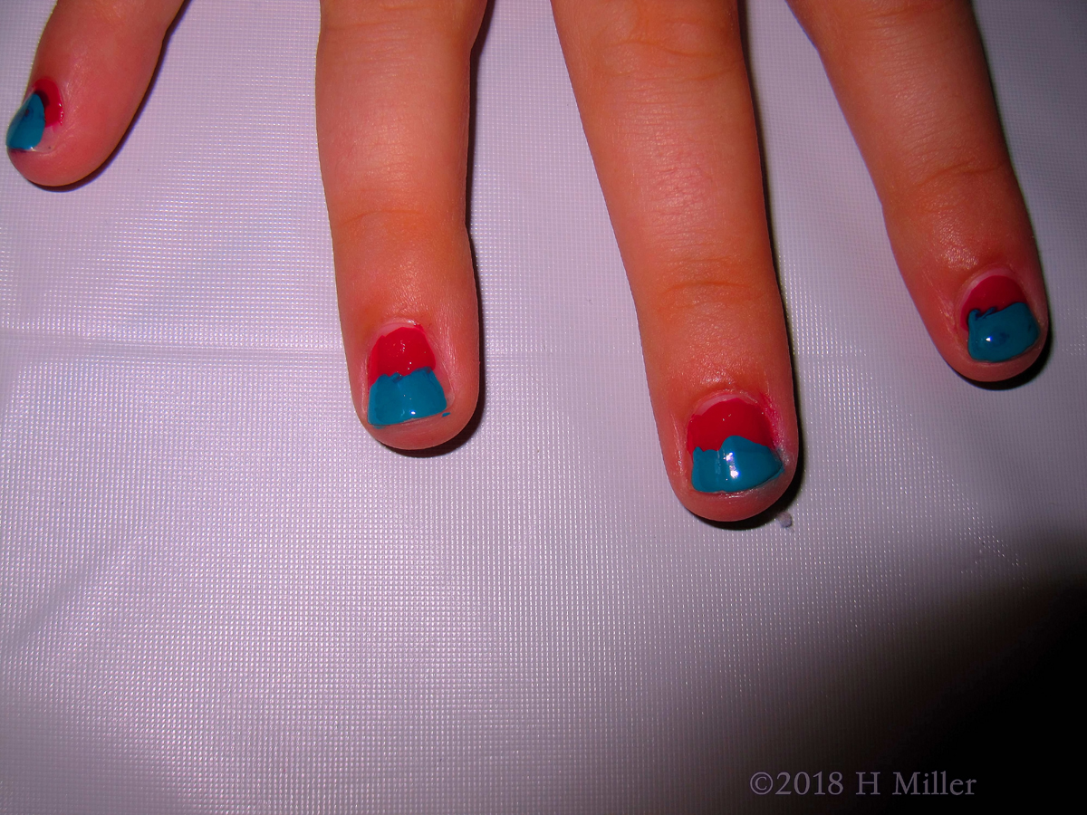 Red And Blue Ombre Fusion Nail Art For Kids.