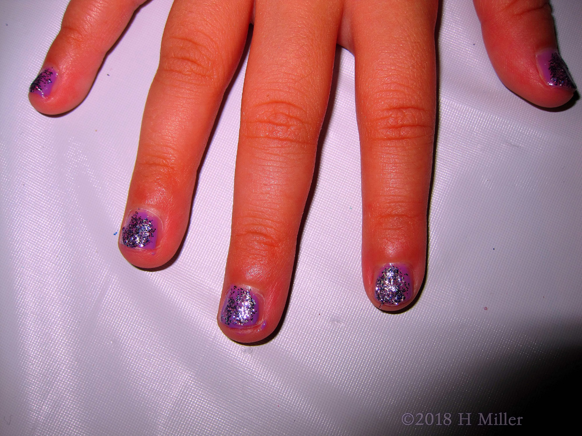 This Shimmery Girls Manicure Looks Amazing!