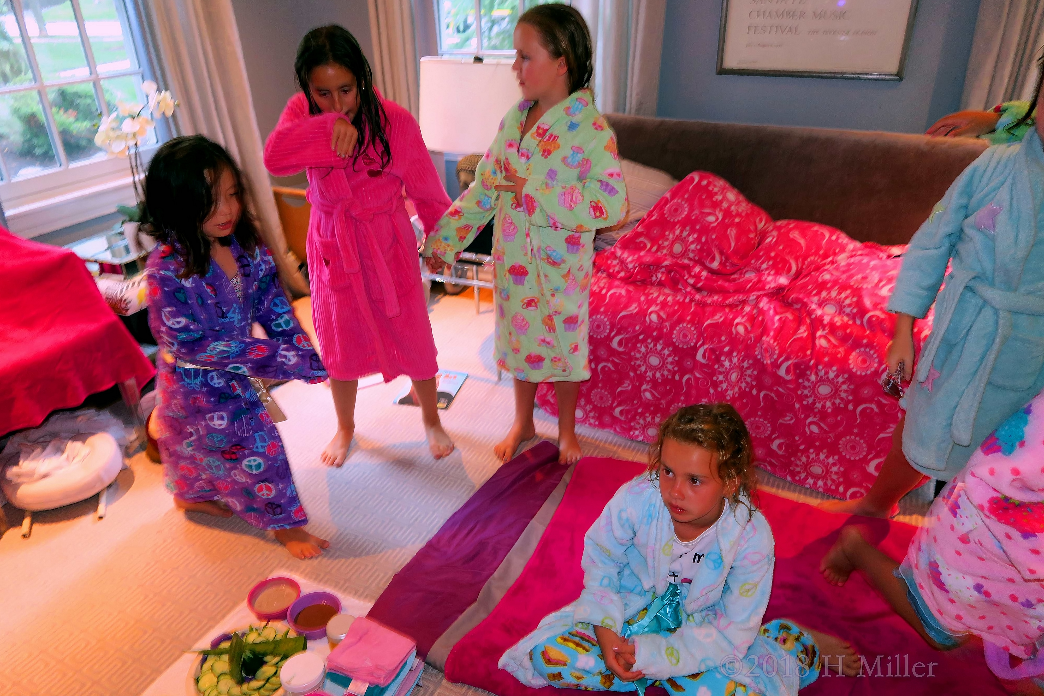 After Putting On Spa Robes, They Are All Set For The Party. 4