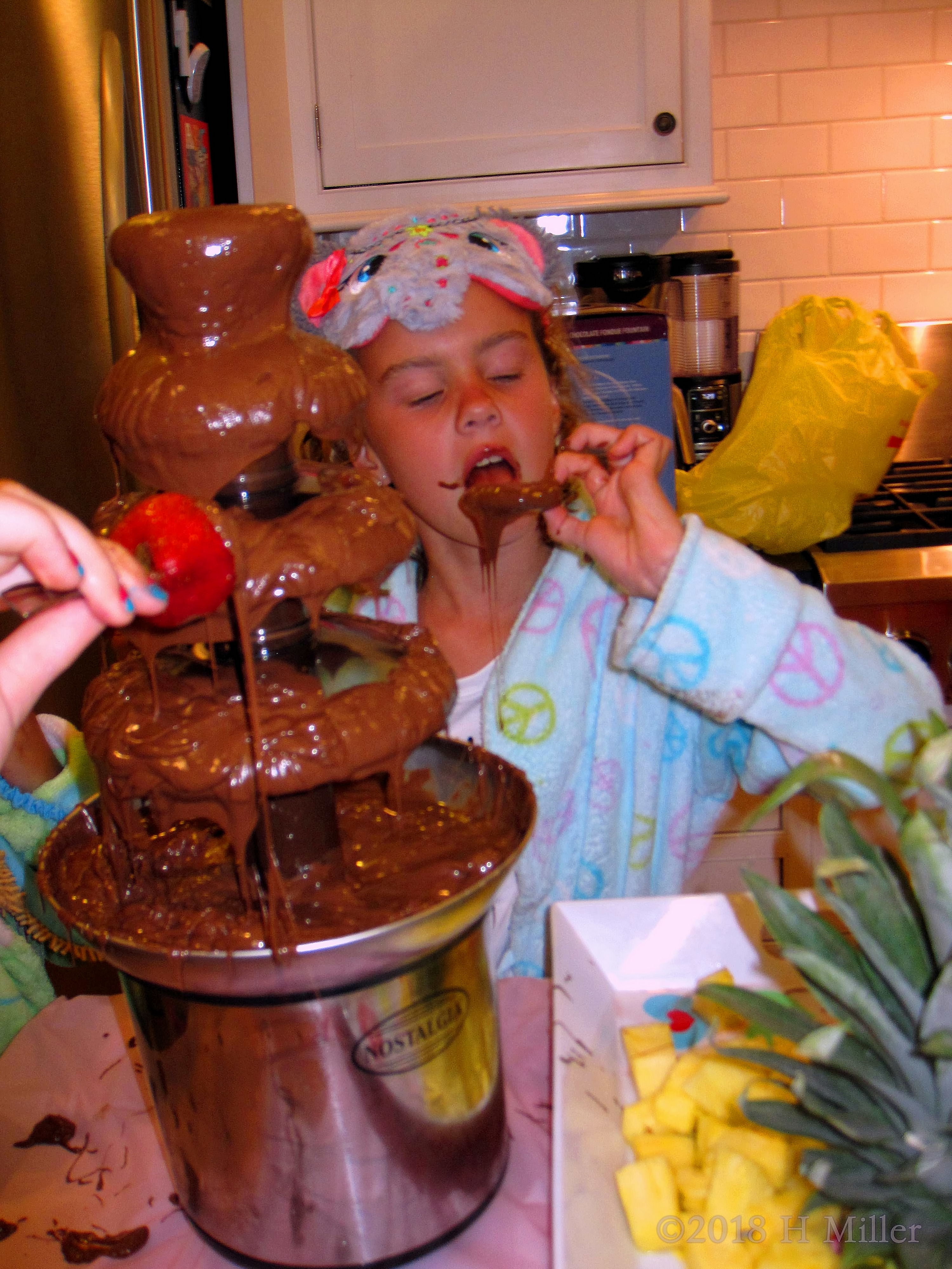 Enjoying Mouth Watering Snacks At The Spa Party! Enjoying Mouth Watering Snacks At The Spa Party!