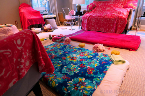 Everything Is Perfectly Set For Kids Facials. Everything Is Perfectly Set For Kids Facials.