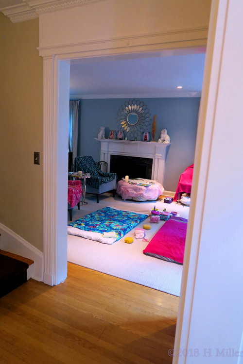 Spa Party Area Waiting To Welcome The Girls Spa Party Guests! Spa Party Area Waiting To Welcome The Girls Spa Party Guests!