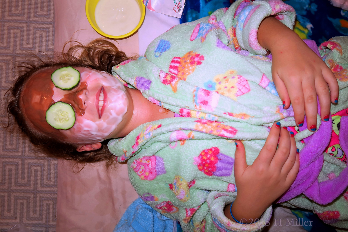 Facials For Girls Are So Stress Relieving And Relaxing. 