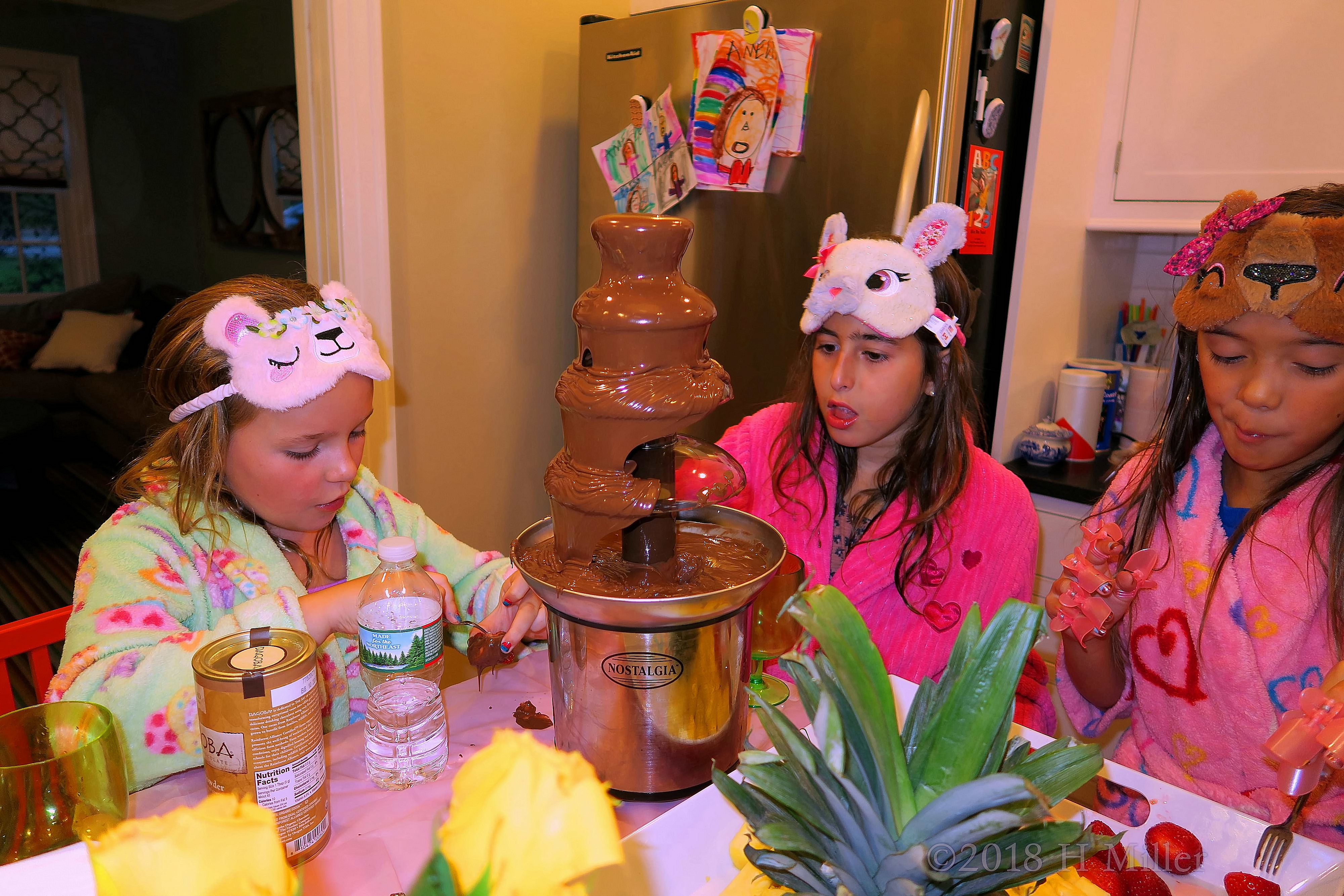 Enjoyong The Taste Of Some More Chocolate Fondue Dips! Enjoyong The Taste Of Some More Chocolate Fondue Dips!