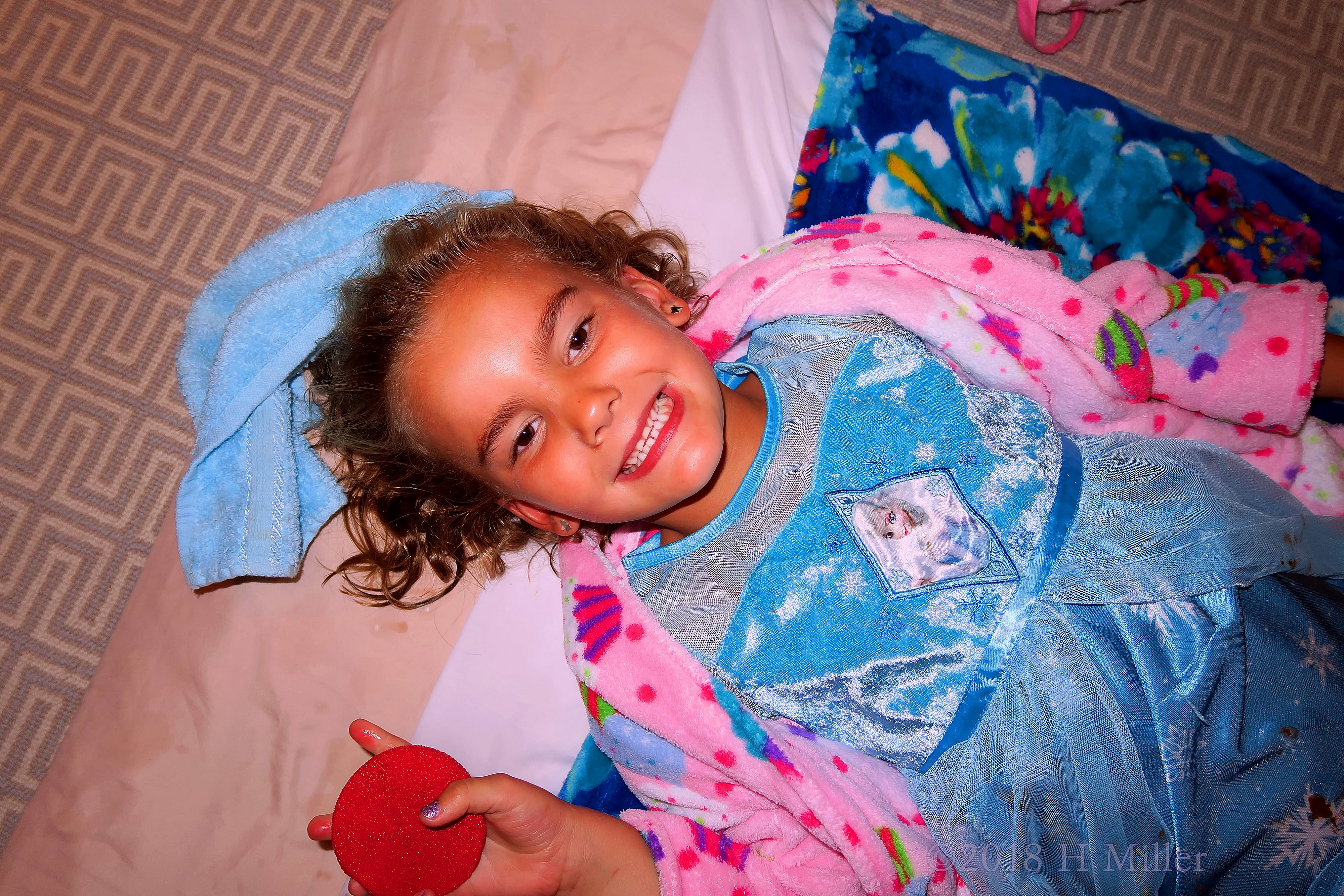 Here Comes The Glowing After Girls Facial Pic! Here Comes The Glowing After Girls Facial Pic!