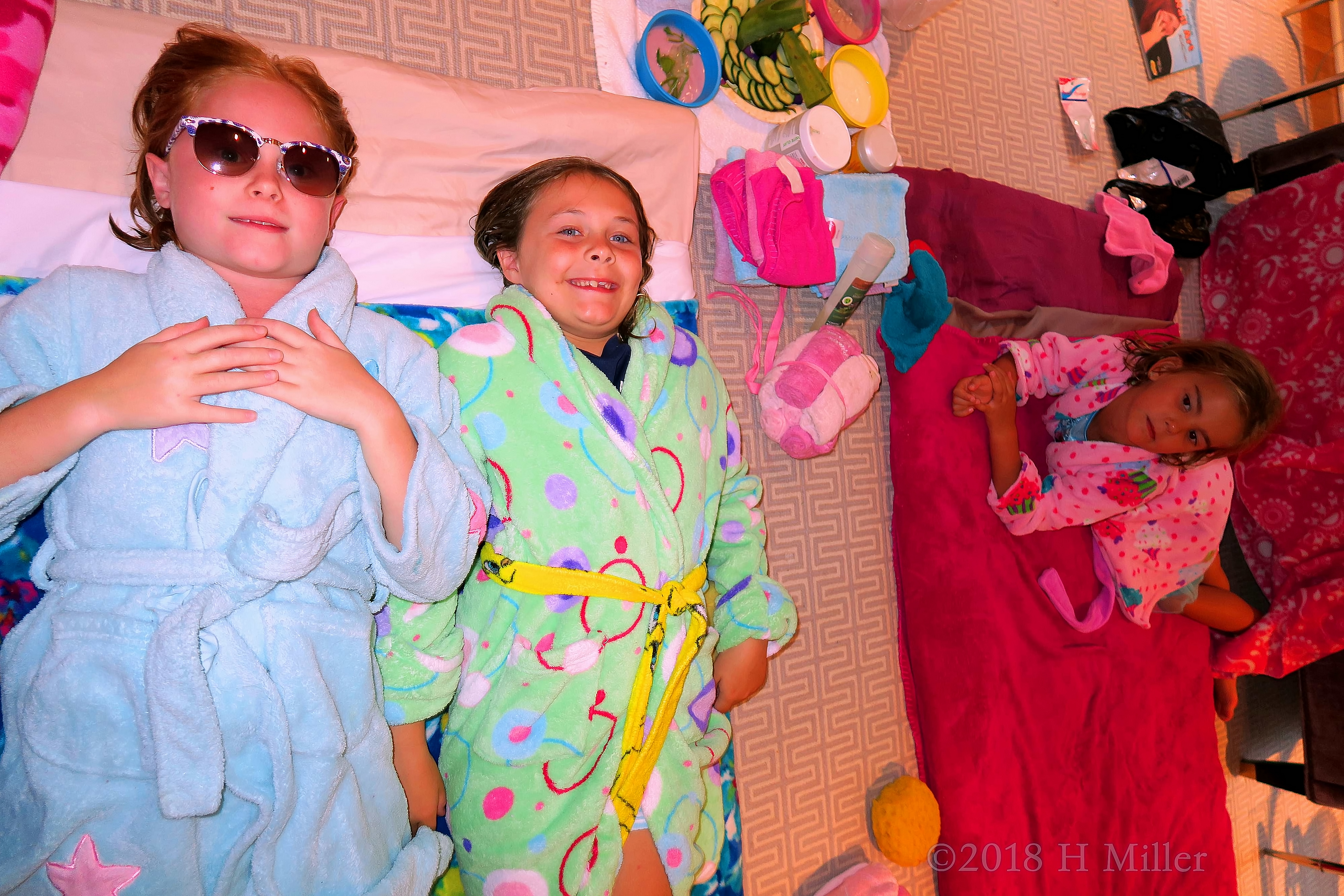 Spending Time Having Lots Of Fun At The Kids Spa Party! Spending Time Having Lots Of Fun At The Kids Spa Party!