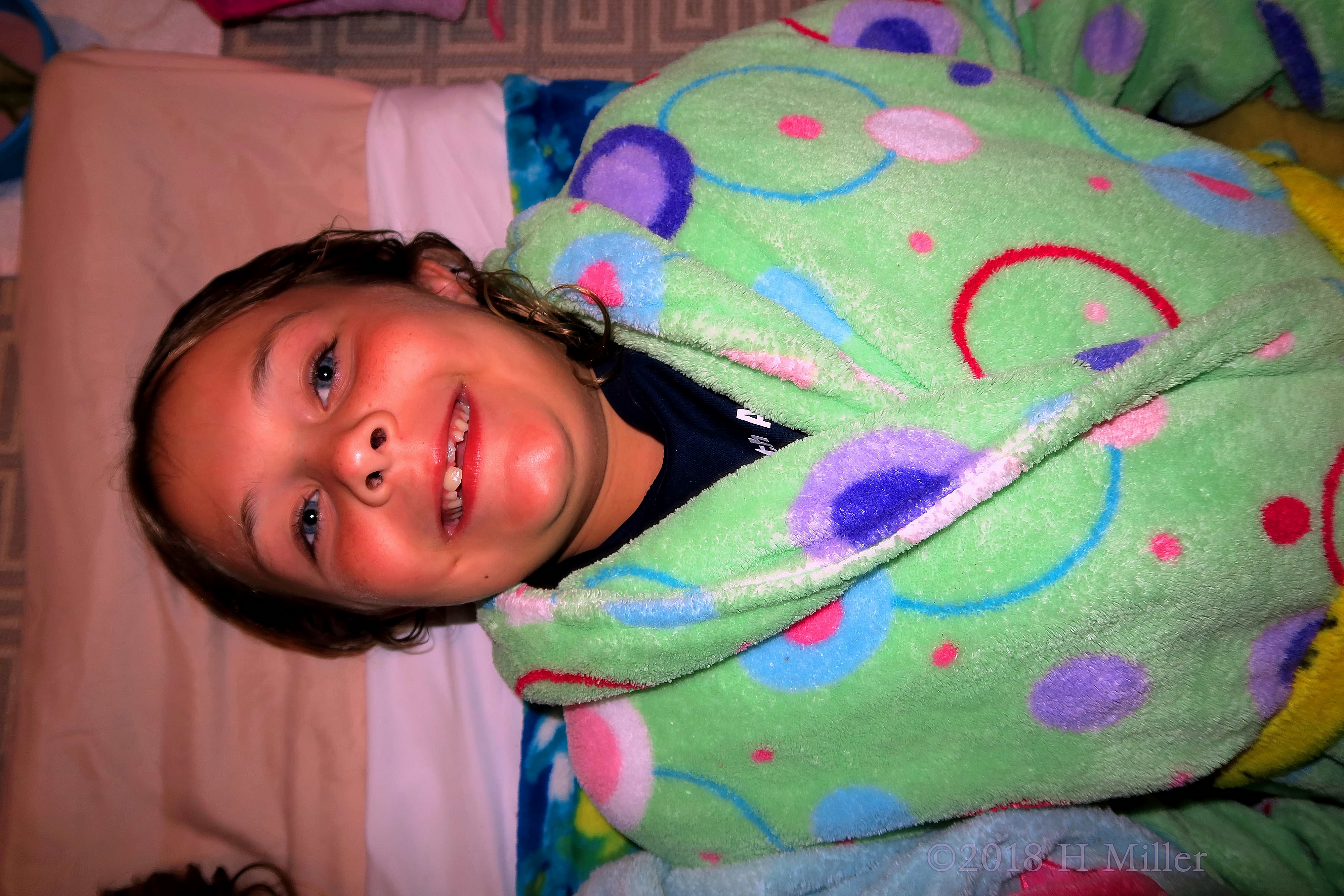 Waiting For Her Kids Facial To Begin! Waiting For Her Kids Facial To Begin!