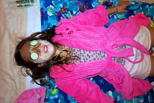 Semi Chocolate And Vanilla Kids Facials Are So Cool. Semi Chocolate And Vanilla Kids Facials Are So Cool.