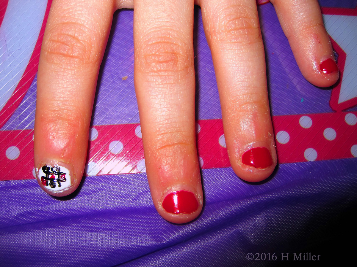 She Has An Awesome Red Manicure And Nail Art! 
