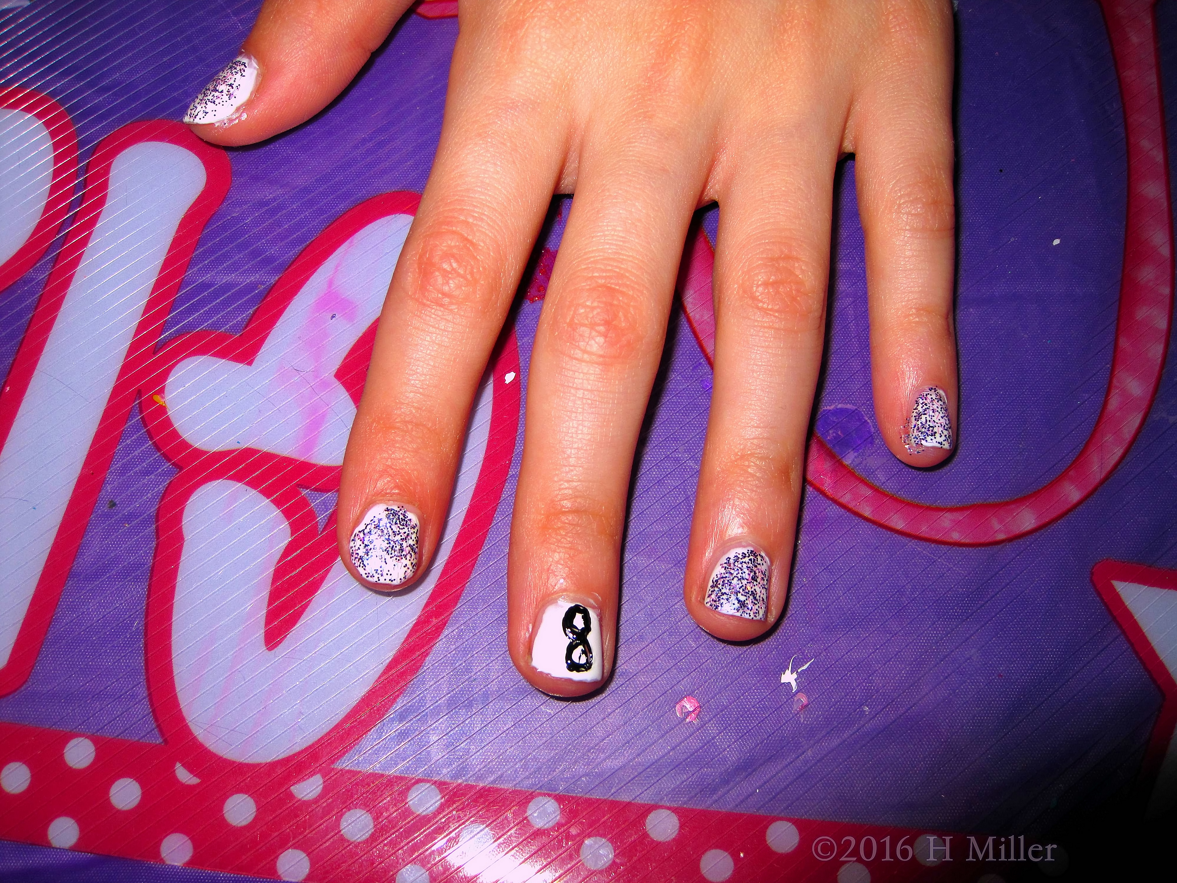 Glittery Infinity Girls Manicure Glittery Infinity Girls Manicure
