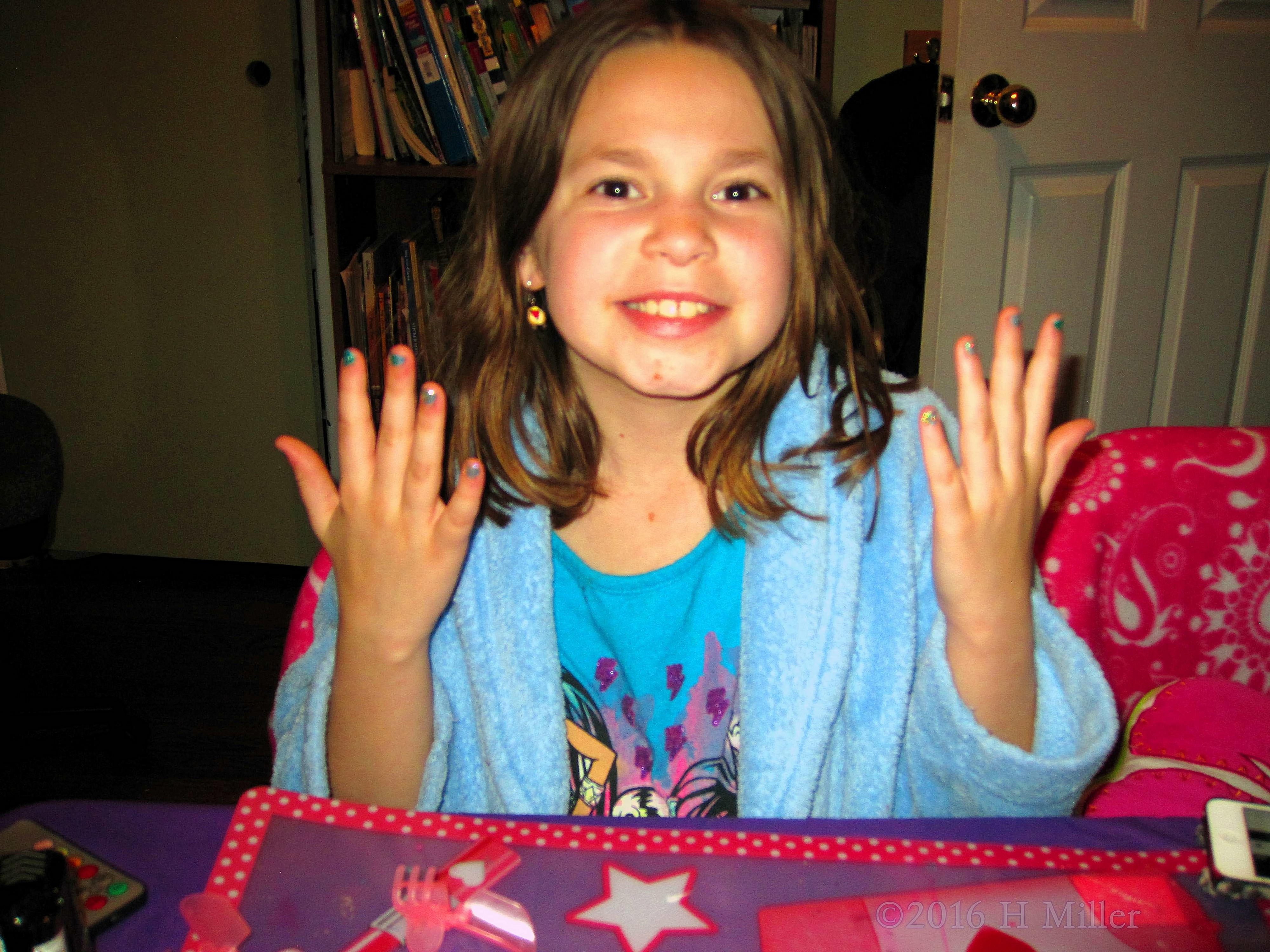 She Loves Her Girls Spa Mini Mani She Loves Her Girls Spa Mini Mani