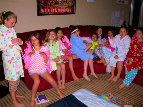 Everyone On The Couch Everyone On The Couch