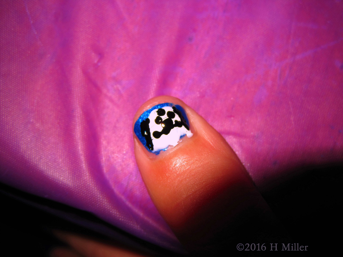 Cute Puppy Manicure Art 