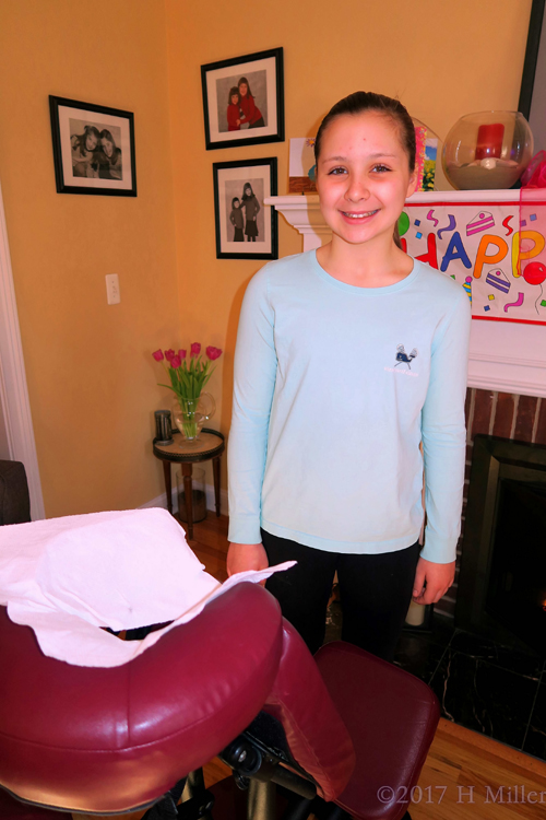Spa Party Guest Posing With The Birthday Banner Before Her Chair Massage Spa Party Guest Posing With The Birthday Banner Before Her Chair Massage