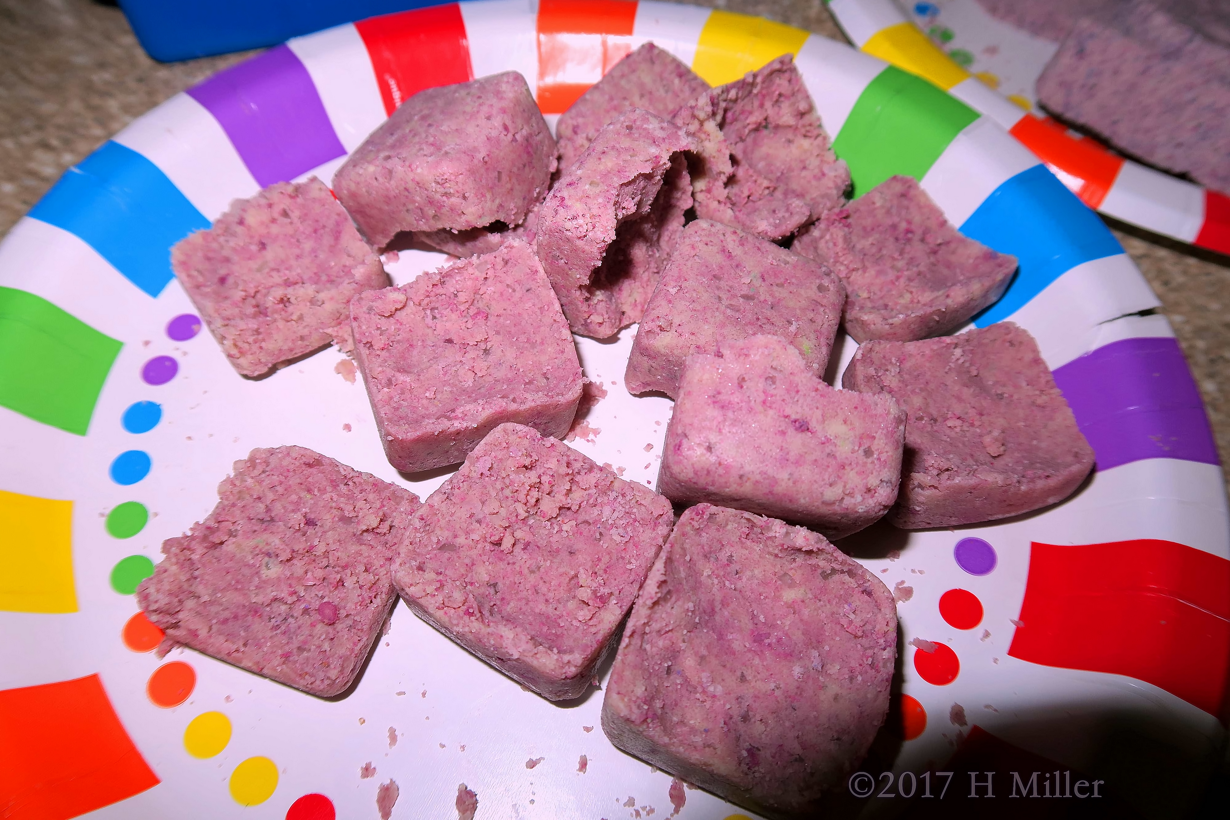 Berry Colored Fizzy Bath Bomb Kids Craft! 