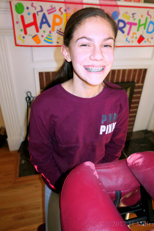 Spa Party Guest Ready To Get Chair Massage Spa Party Guest Ready To Get Chair Massage