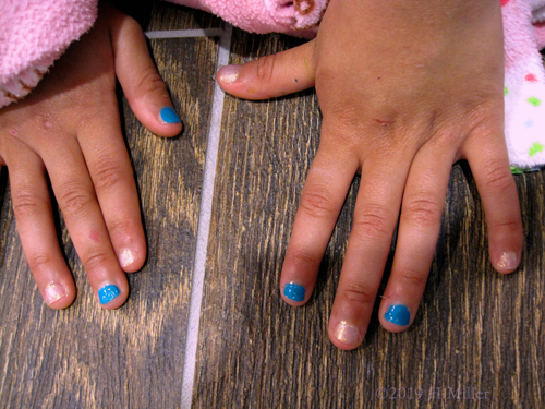 Cute Kids Manicure Glossy Blue With Alternating Clear Glitter Polis