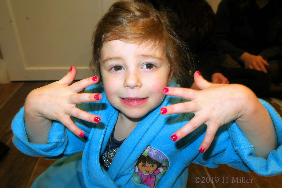 Spa Party Guest Modeling Red Glitter Kids Manicure
