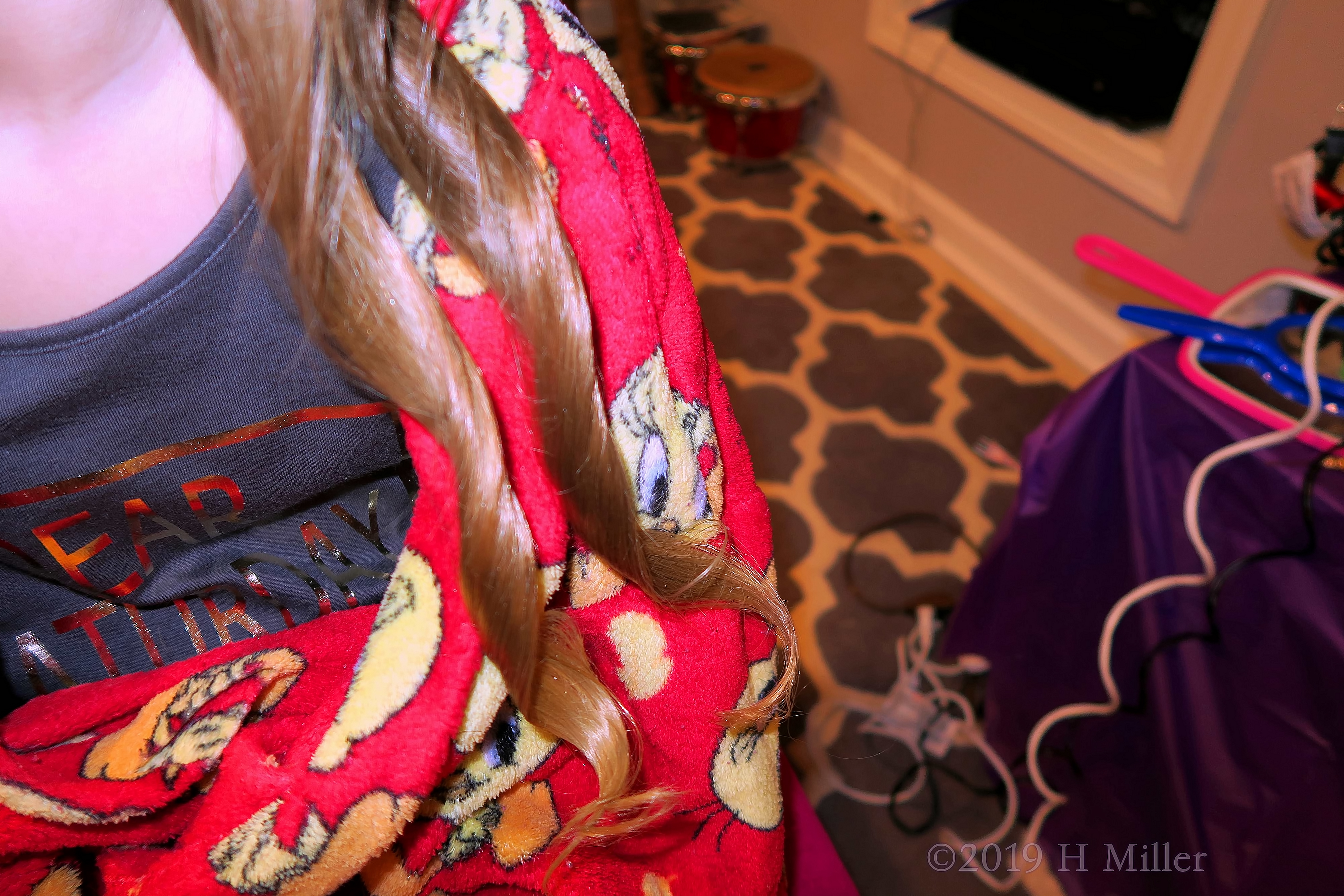 Showing Off The Curl On Her Girls Hairstyle! Showing Off The Curl On Her Girls Hairstyle!
