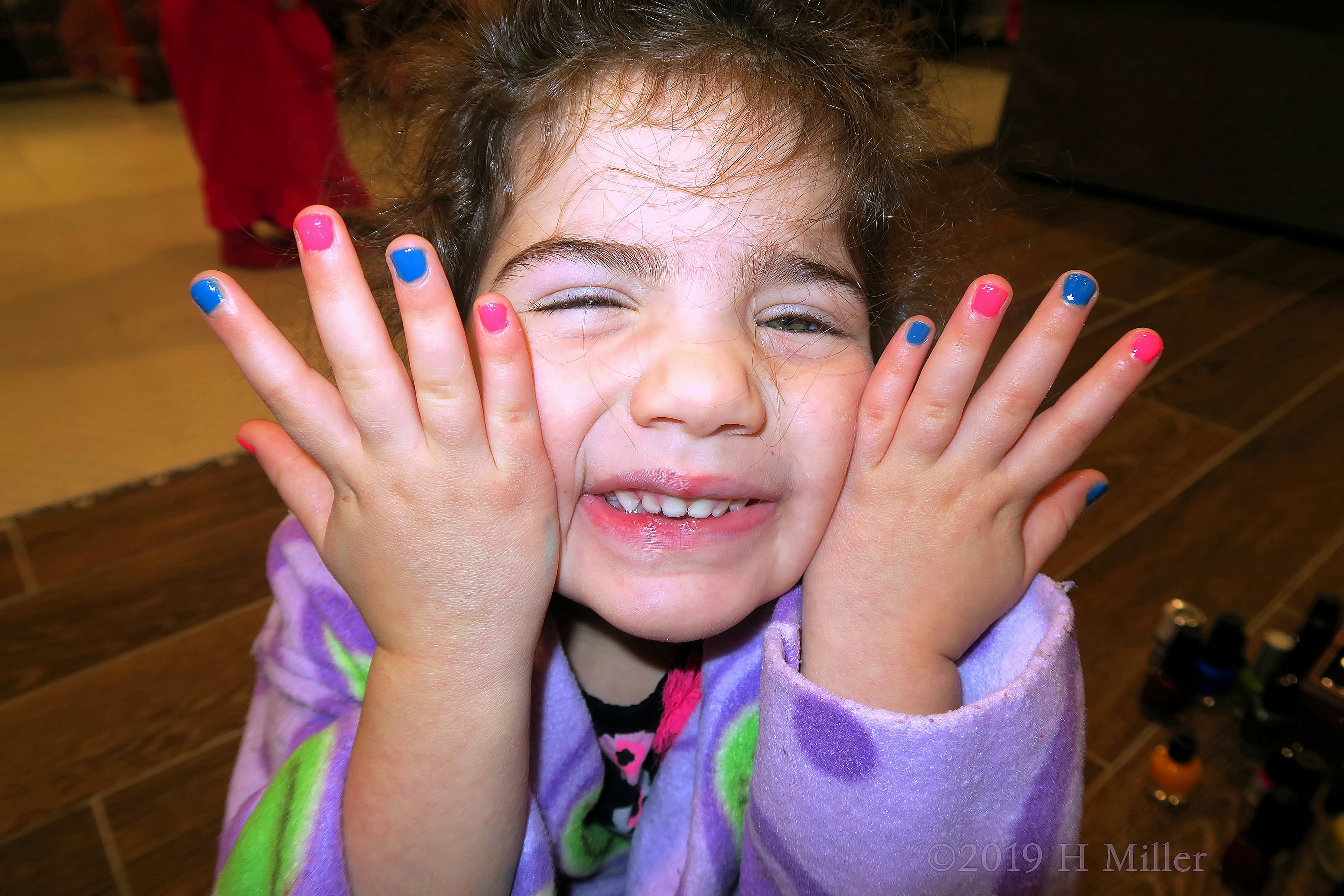 So Happy To Have Kids Colorful Manicure 