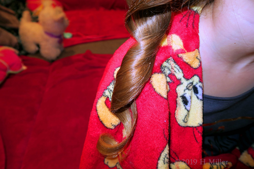 Close Up Shot Of The Cute Curl Girls Hairstyl Close Up Shot Of The Cute Curl Girls Hairstyl