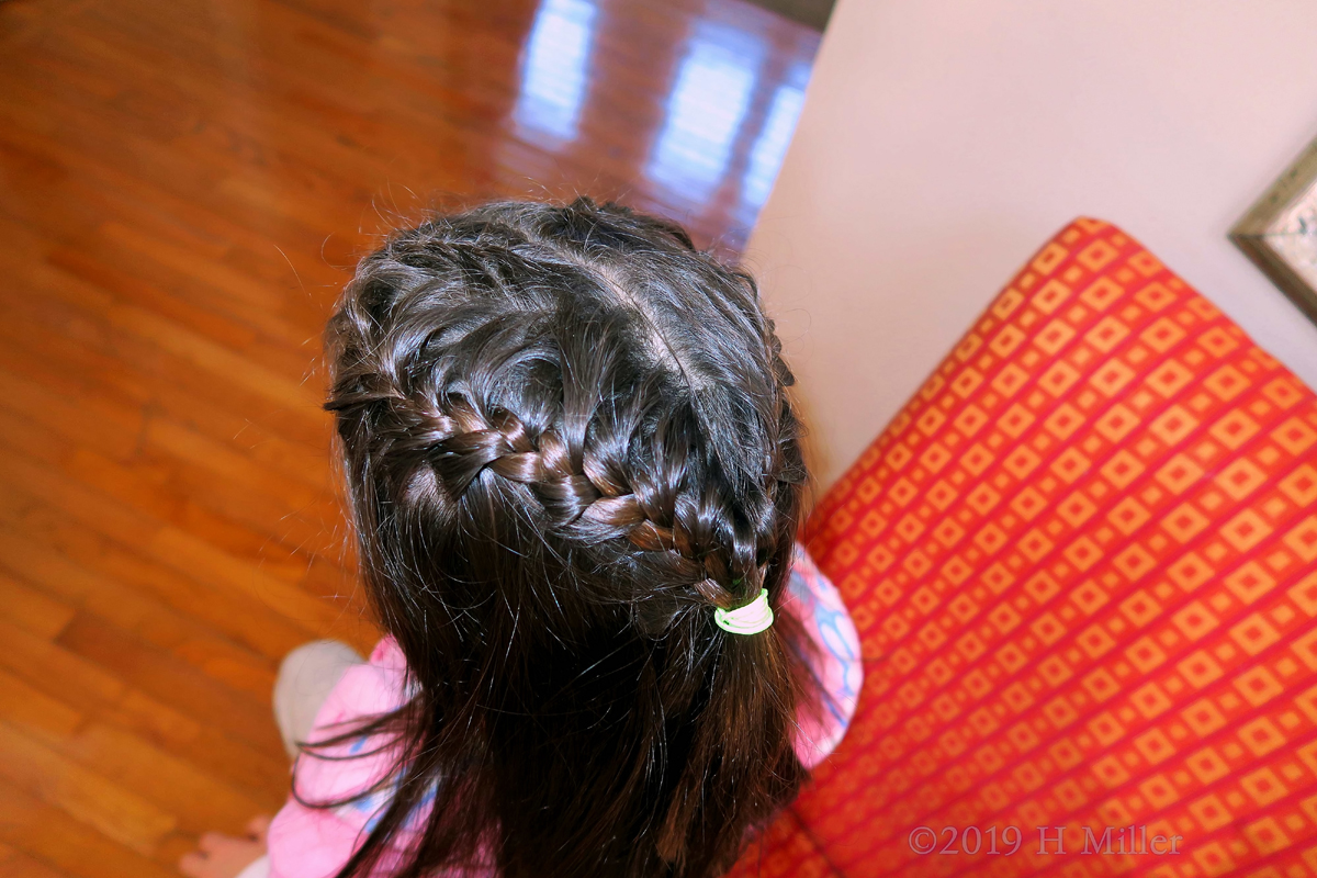 Best Of Both Worlds! Kids Party Guest Has Heart Shaped Braid Girls Hairstyle! 1